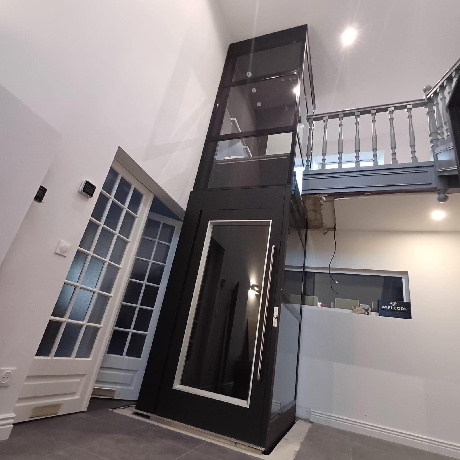 Facilitez vos déplacements avec un monte charge maison AMEO — free download