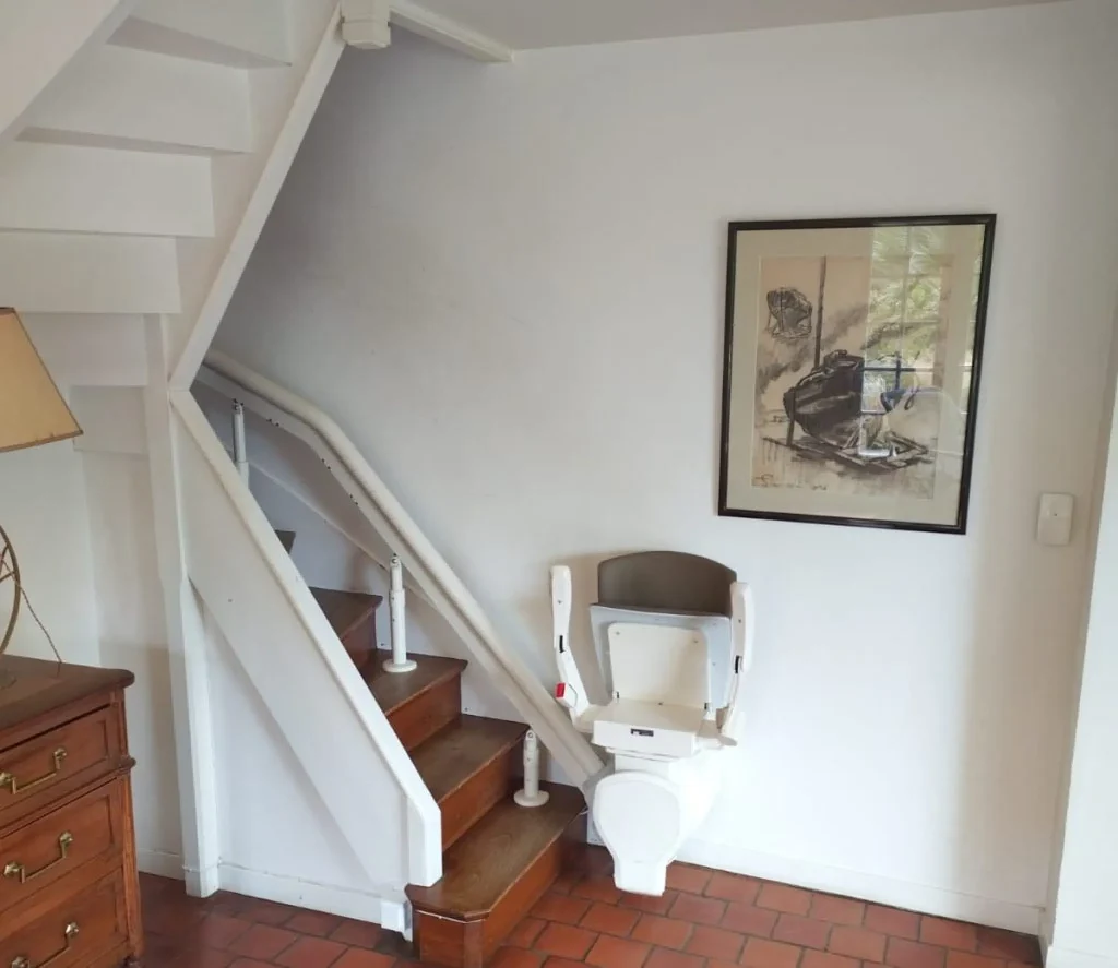 Monte Escalier Courbe Interieur 1 E1695212737174 1024x887@2x